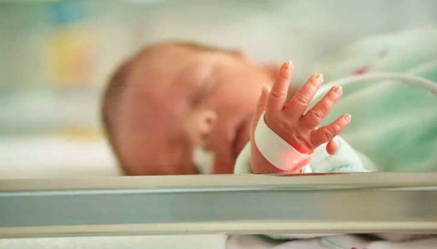 Prematüre bebeklere kitap desteği