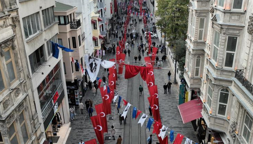 Son dakika... İstiklal Caddesinde yeni önlemler Vali Yerlikaya tarafından Genel Emir yayınlandı
