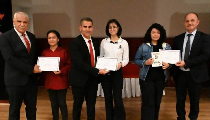 Öğretmenler Günü Demrede törenle kutlandı