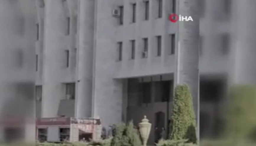 Kırgızistan parlamento binasında yangın