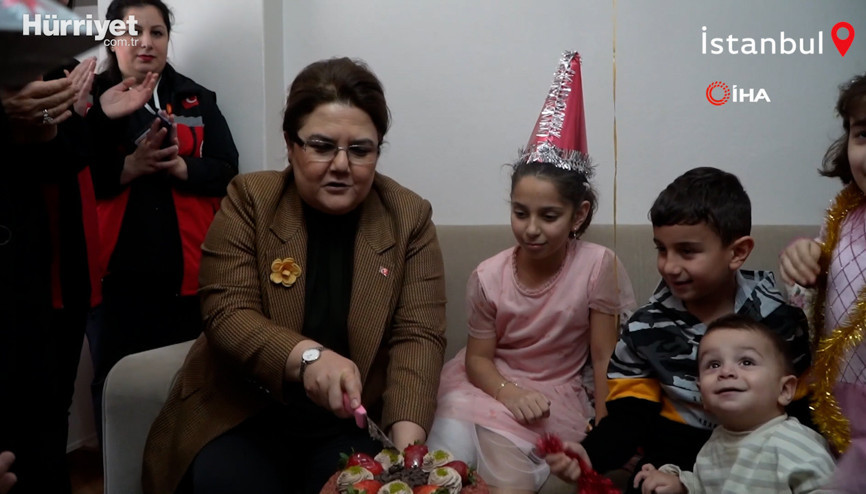 Bakan Yanıktan Taksim’deki terör saldırısında yaralanan Sevdeye sürpriz