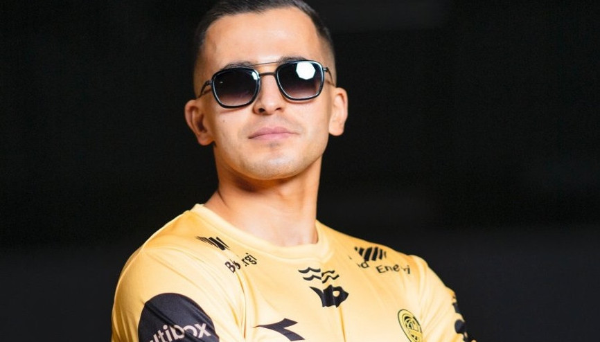 Galatasaraydan ayrılan Omar Elabdellaouinin yeni takımı belli oldu