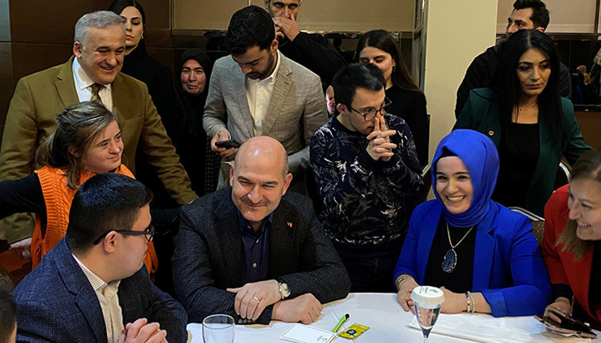 Bakan Soylu, engelli vatandaşlar ve aileleriyle bir araya geldi