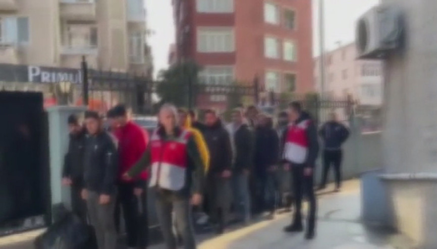 İstanbulda iki haftada 3 bin 200 kaçak göçmen yakalandı