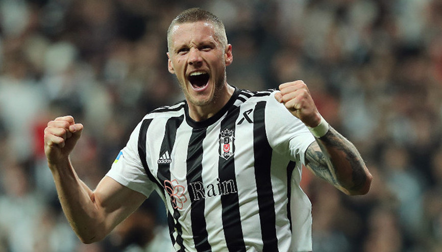 Beşiktaşta Ceyhun Kazancı, Wout Weghorstun satın alma opsiyonunu açıkladı Beşiktaşta Ceyhun Kazancı, Wout Weghorstun satın alma opsiyonunu açıkladı