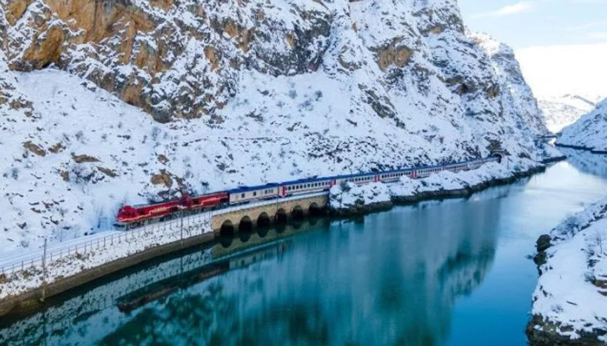 Turistik Doğu Ekspresi yeni sezon seferlerine başladı