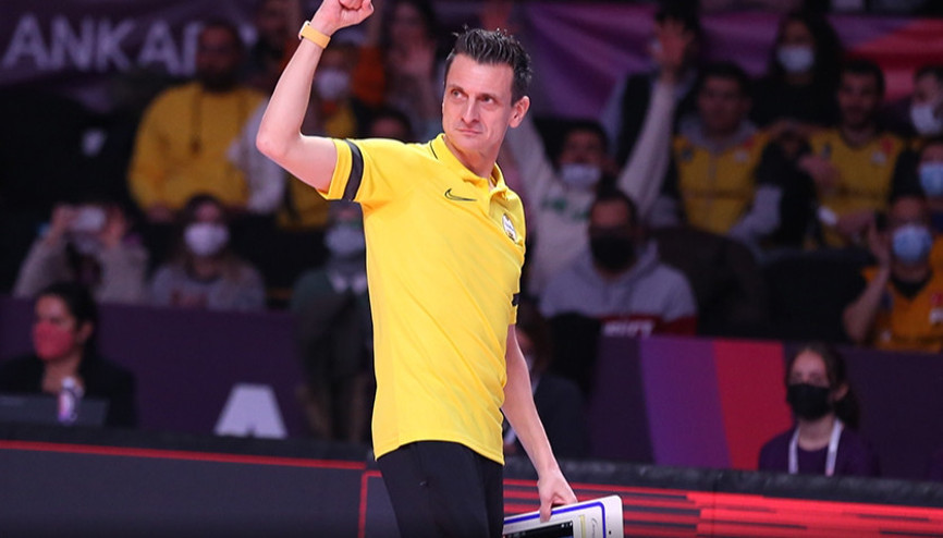 VakıfBank, Giovanni Guidetti ile 3 yıl daha