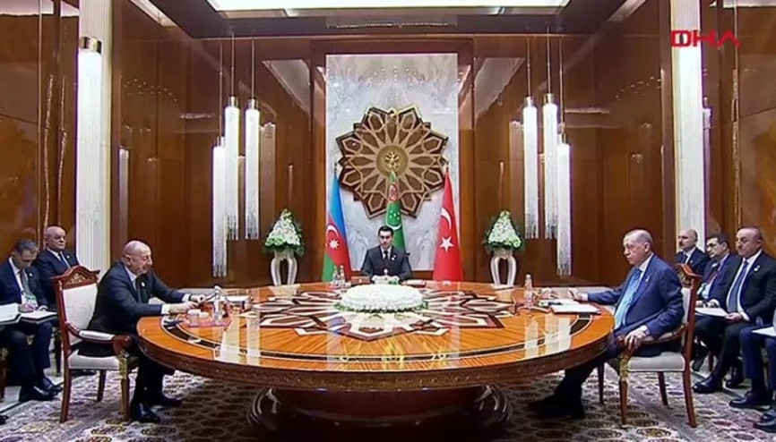 Cumhurbaşkanı Erdoğan, Türkmenistanda  açıklamalarda bulundu