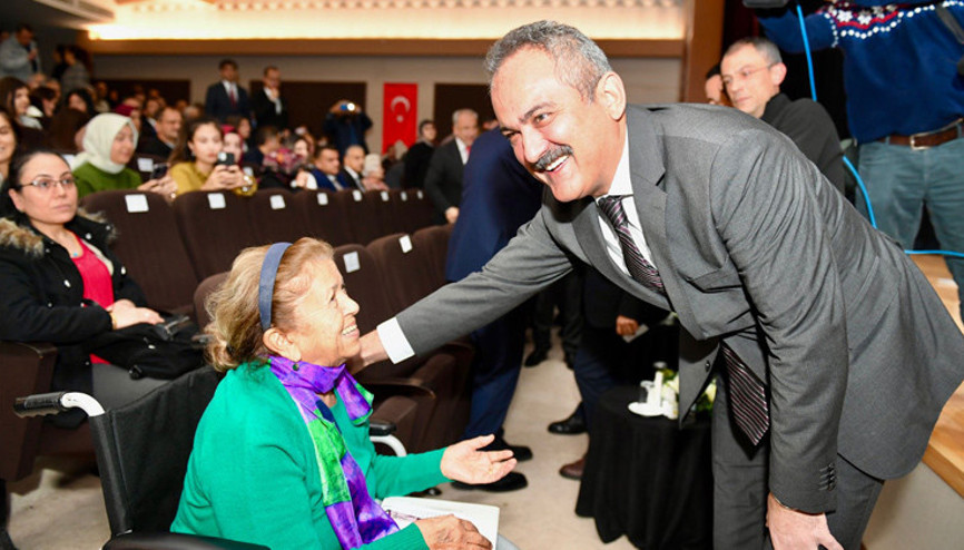 10 bin çocuğun evine öğretmen