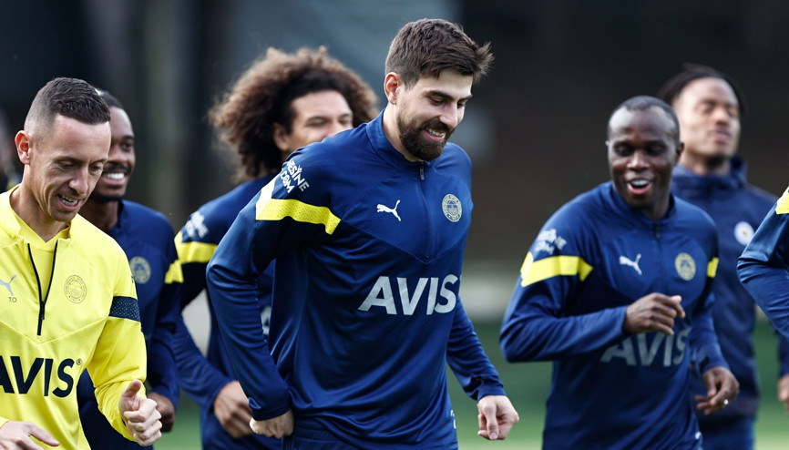 Fenerbahçede Luan Peres ve Nazım Sangare takımla çalıştı