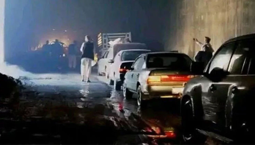Afganistan’da yakıt tankeri tünelde patladı Ölü ve yaralılar var