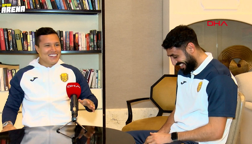 Tolga Ciğerci, Marlonun tercümanlığını yaptı Gülmekten konuşmakta zorlandılar...