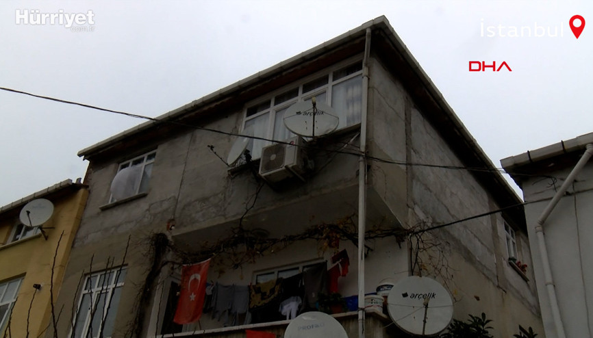 2 çocuğuyla balkondan atladı