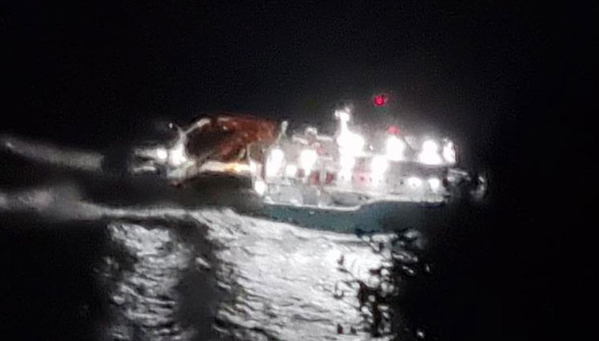 Son dakika: Sinopta kuru yük gemisinde yangın Yaralılar var Son dakika: Sinopta kuru yük gemisinde yangın Yaralılar var