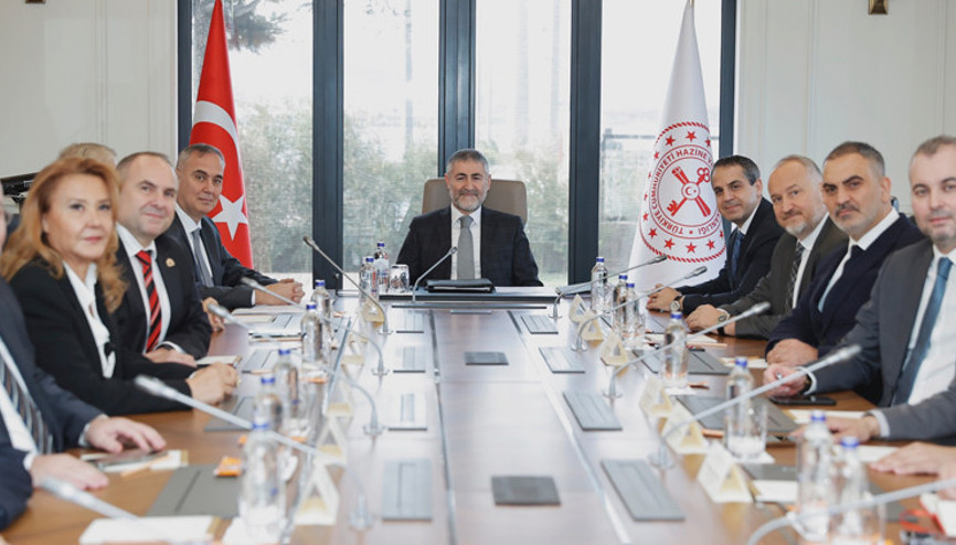 Bakan Nebati TÜROFEDle bir araya geldi