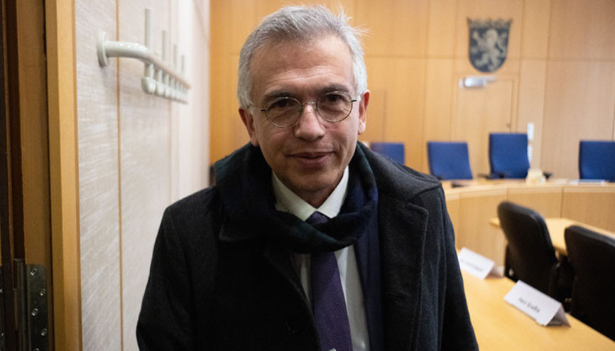 Feldmann’a yolsuzluktan para cezası