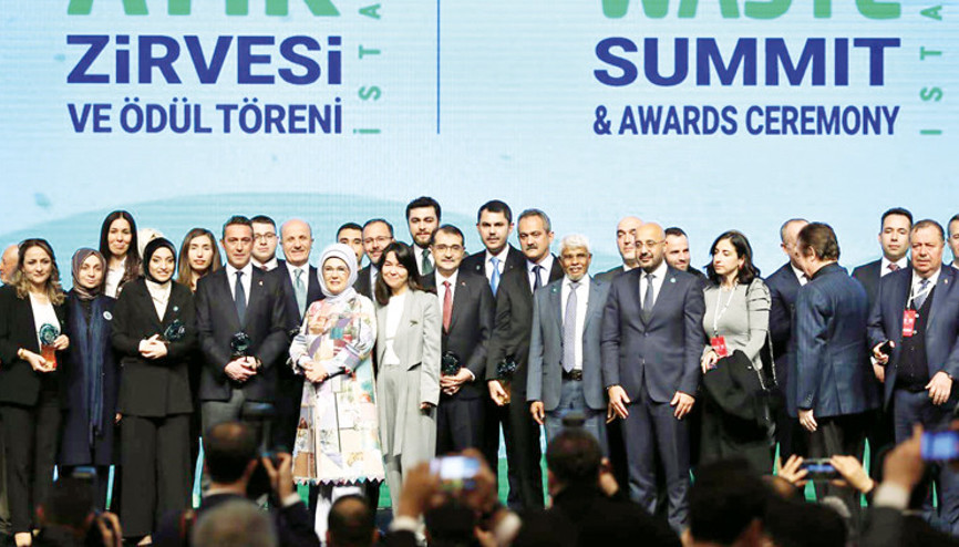 ‘Tohumdan çınar’a Sıfır Atık hareketi... İklim elçilerine ödül verildi