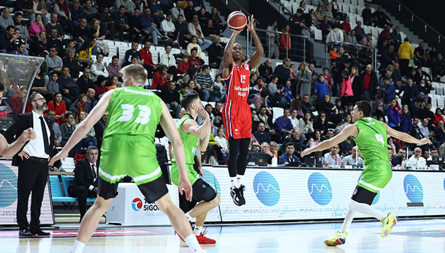 Bahçeşehir Koleji uzatmalarda kazandı