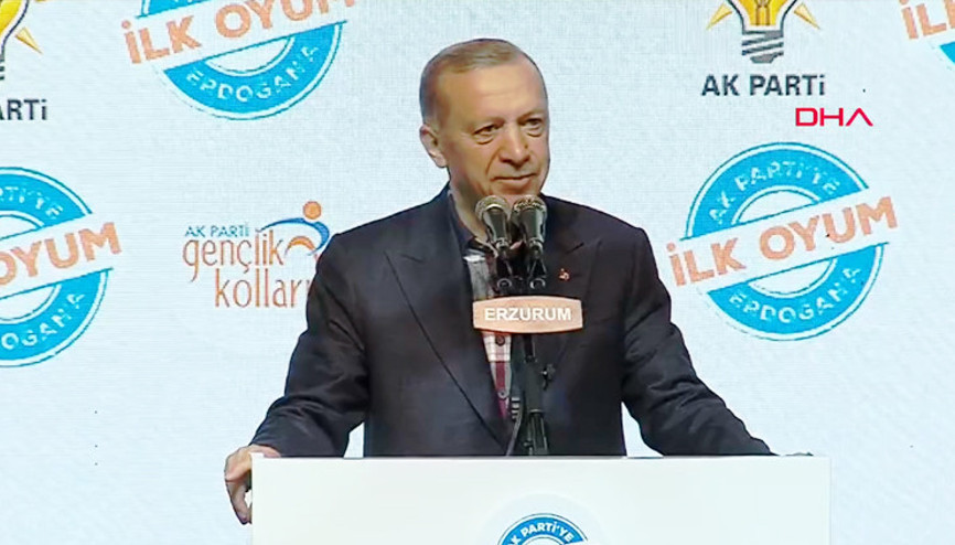 Cumhurbaşkanı Erdoğandan 6lı masa eleştirisi: Toplanıp dağılmaktan başka bir icraat yapamıyorlar Cumhurbaşkanı Erdoğandan 6lı masa eleştirisi: Toplanıp dağılmaktan başka bir icraat yapamıyorlar