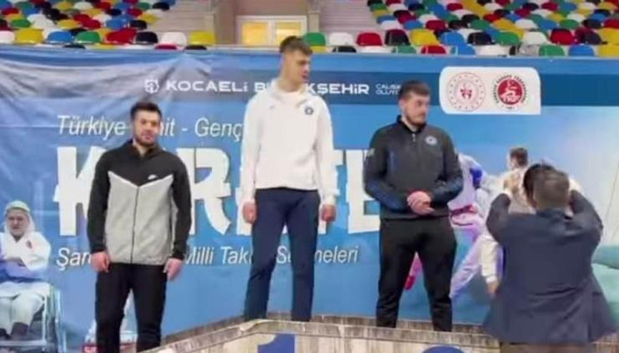 Milli karateci Umut Eren Gündoğ bıçaklandı