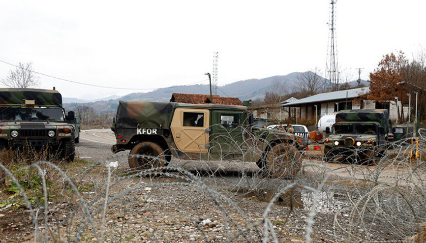 Sırbistan’da Kosova sınırına barikat kuruldu, Kosova ana sınır kapısını kapattı