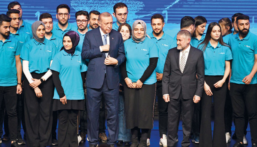 Teknolojiye 7 destek paketi... Kamuya daha çok bilişimci alınacak