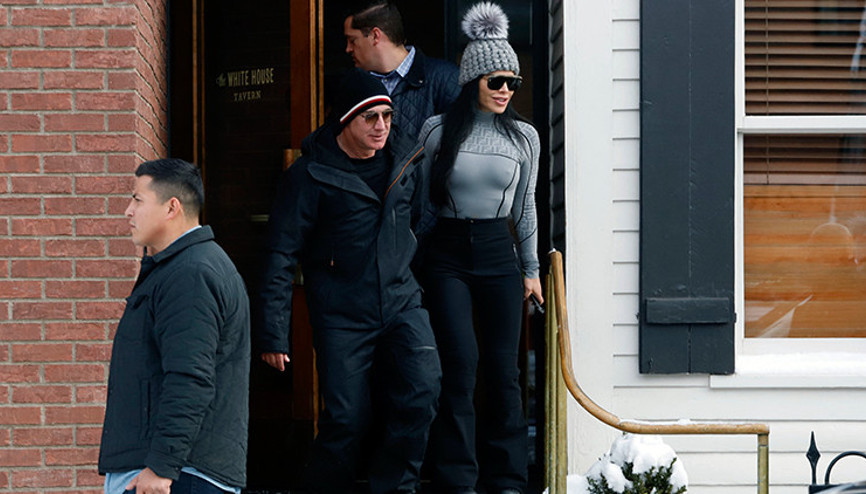 Dünyanın en zengin adamıyla sevgili olmuştu: Önce yılbaşı tatilinde caka sattı sonra da uzaya gidecek