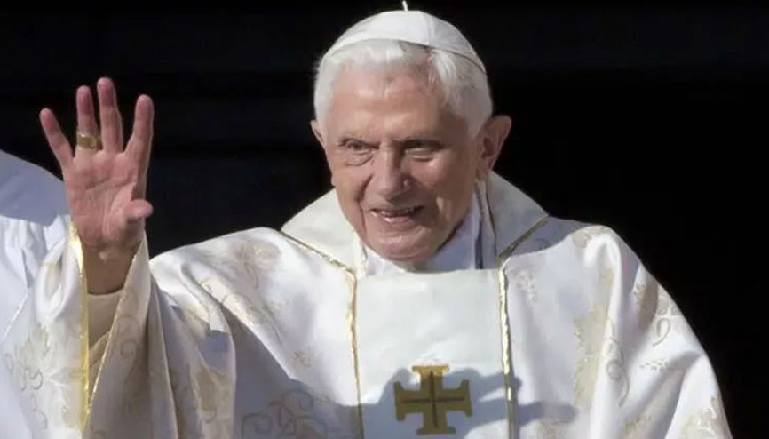 Eski Papa 16. Benedictus hayatını kaybetti