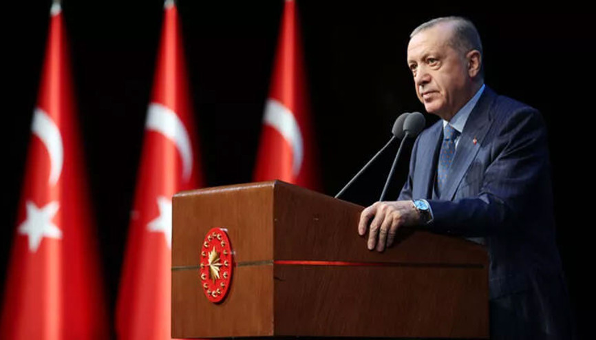 Cumhurbaşkanı Erdoğan açıkladı: Memur ve emeklilere yüzde 25 zam Cumhurbaşkanı Erdoğan açıkladı: Memur ve emeklilere yüzde 25 zam