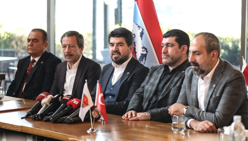 Kayserispor Basın Sözcüsü Samet Koç: 7 milyon euro ödeme yapmamız lazım Kayserispor Basın Sözcüsü Samet Koç: 7 milyon euro ödeme yapmamız lazım