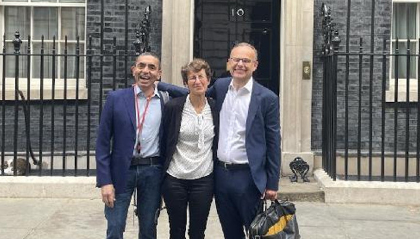 İngiltere Sağlık Bakanlığıyla BioNTech, kanser aşısı için ortaklık yapacak