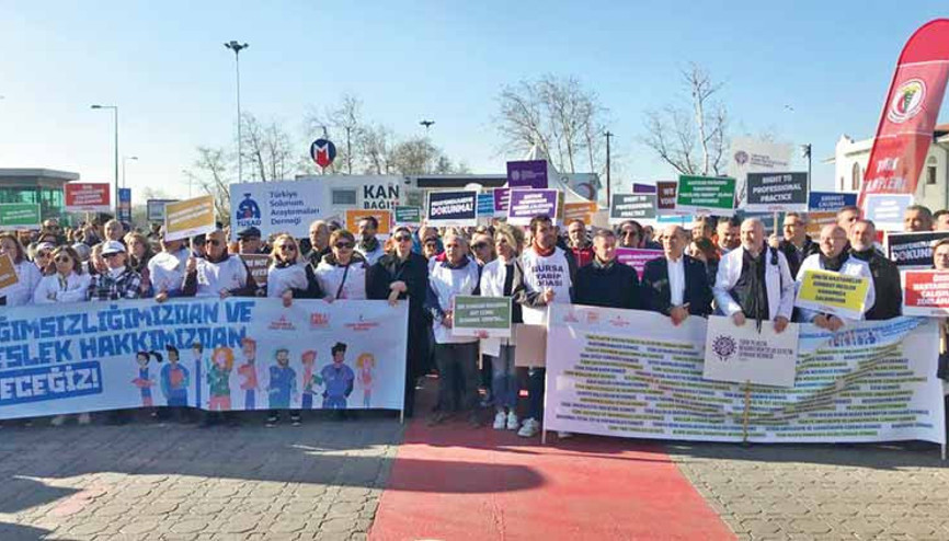 Doktorlardan serbest meslek hakkı eylemi