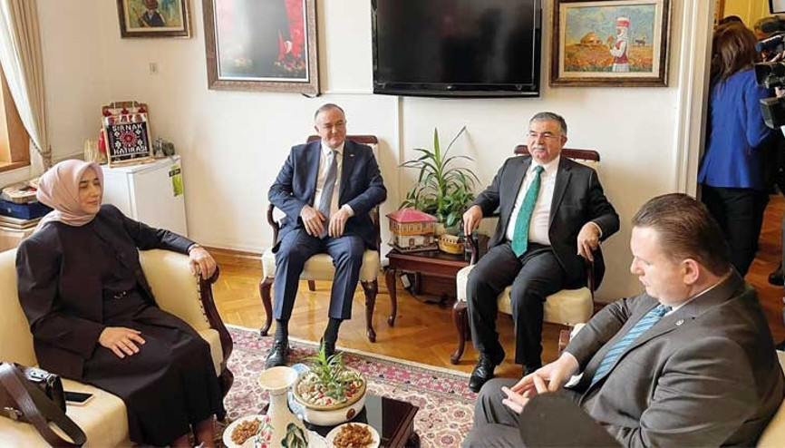 Başörtüsü teklifi haftaya komisyonda