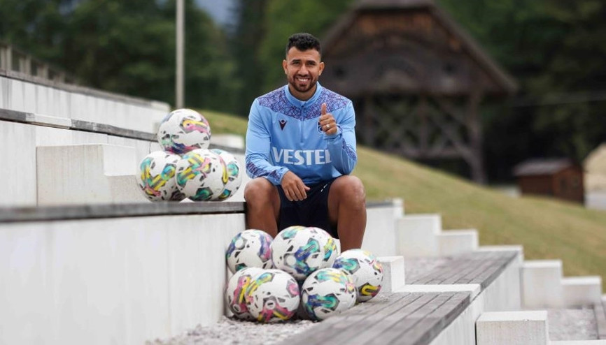 Trabzonsporun Mısırlı yıldızı Trezeguet: Antrenman yaparken ezan sesini duymak çok iyi