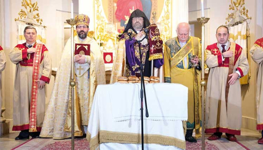 Ermeni Patrikhanesi’nde aforoz kavgası