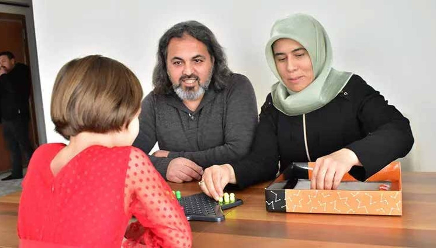 Hem korucuyu aile oldular hem de evlat edindiler Hem korucuyu aile oldular hem de evlat edindiler