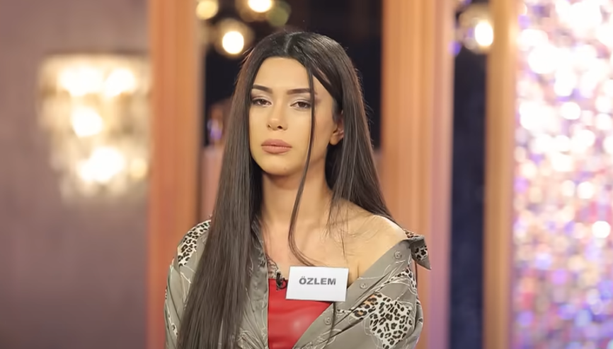 Doya Doya Moda Özlem diskalifiye mi oldu Jüri kararını verdi... Sokak ortasında tansiyon yükseldi