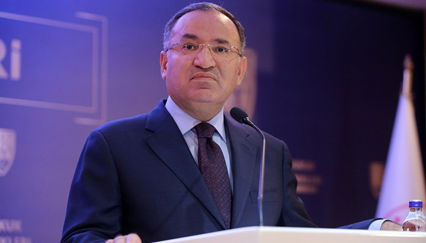 Son dakika... Bakan Bozdağdan Cumhurbaşkanı Erdoğanın adaylığına ilişkin açıklama