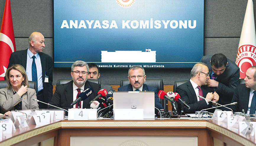 Anayasa teklifi komisyonda... Uzlaşma arayışı