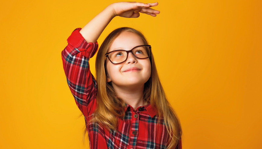 Çocuğunuzda bu belirtiler varsa dikkat gözlük gerekebilir