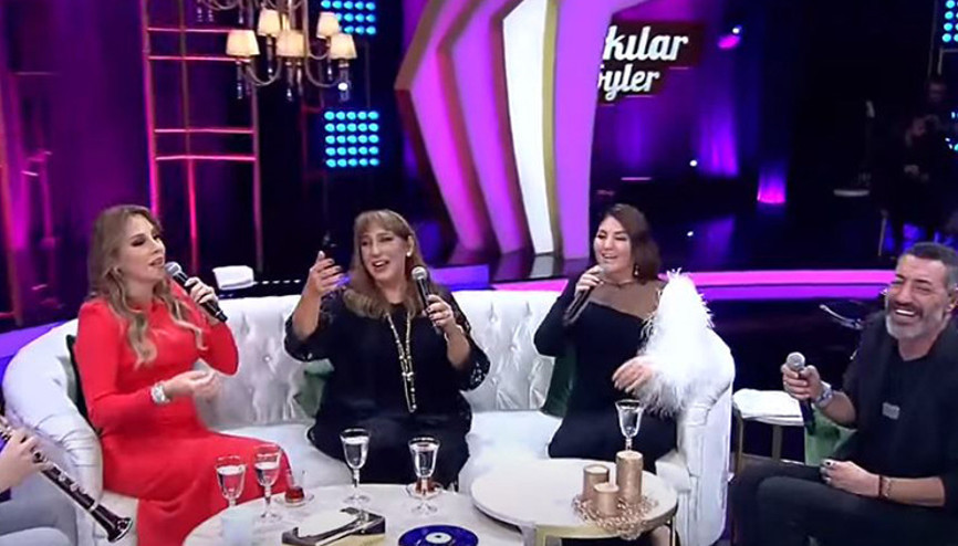 Şarkılar Bizi Söyler konukları kimler, bu hafta hangi isimler var Funda Arar Şarkıları ile geliyor İşte 21 Ocak Şarkılar Bizi Söylerin bu akşamki konukları