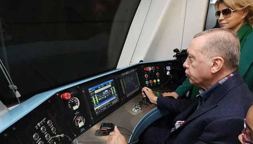 Cumhurbaşkanı Erdoğan, Kağıthane-İstanbul Havalimanı metro hattının test sürüşünü yaptı