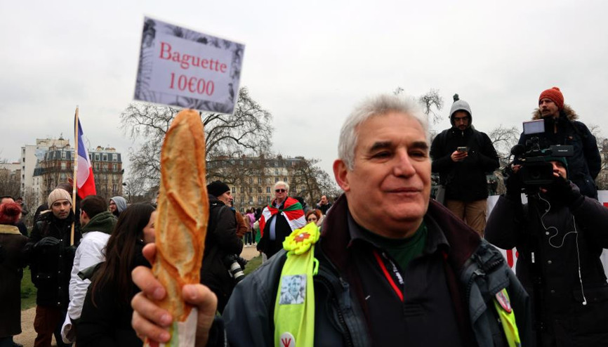 Fransa’da fırıncılar sokağa indi