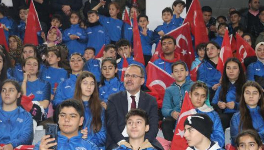 Bakan Kasapoğlu: 20 yılda sporda devrim yaptık
