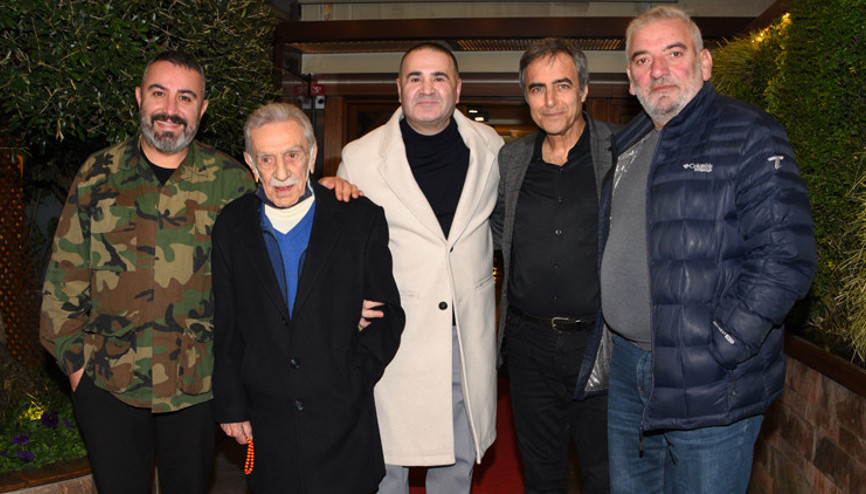 Şafak Sezerden Kolpaçino sürprizi