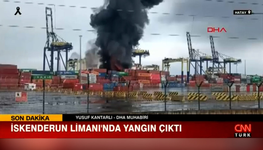 İskenderun’da limanda deprem sonrası başlayan yangın devam ediyor
