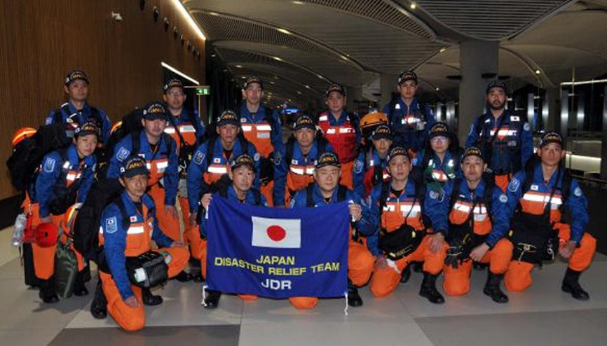 Japon arama kurtarma ekibi Türkiyeye geldi