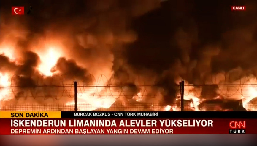 İskenderun Limanında alevler yükseliyor