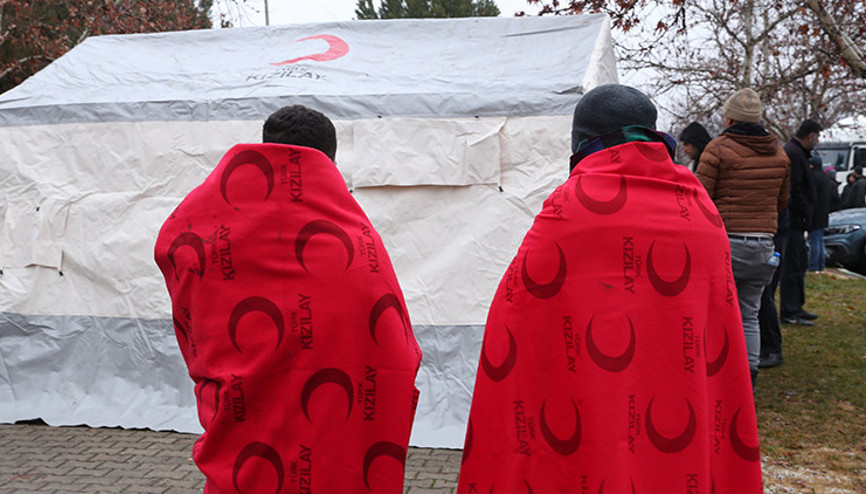 10 ilde 110 spor tesisi depremzedelerin hizmetinde