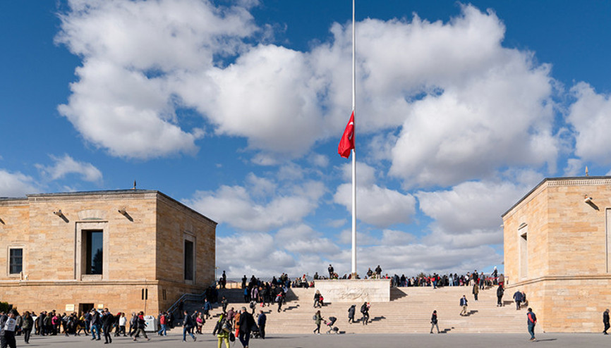 MİLLİ YAS NEDİR, ne anlama gelir Milli yas ilan edilince ne olur, işe gidilir mi, resmi tatil mi